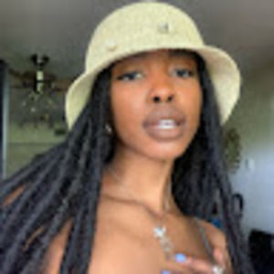 Meet your Posher, Ana rose